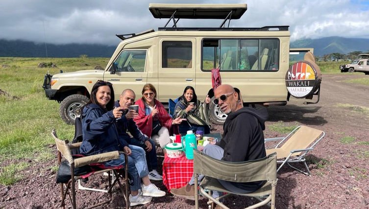 Wakali Safaris guests on a Kosher-friendly safari game drive in Tanzania